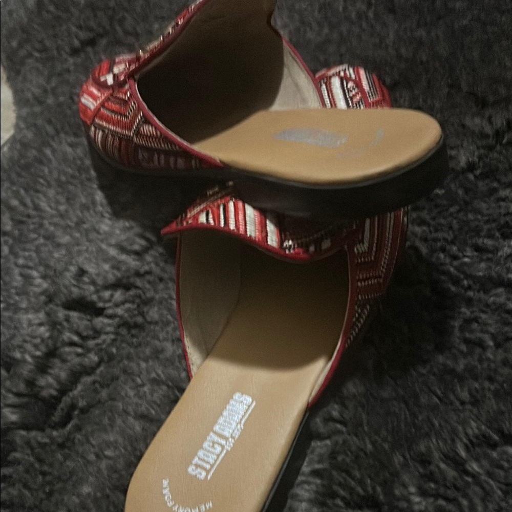 Men Stacy Adams Red and White Mules with Geometric Design size 11 - Picture 4 of 4
